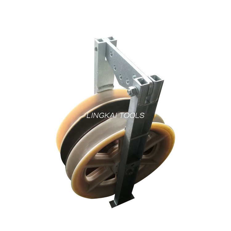 Polea de bloque de polea de nailon con rodillo aéreo de transmisión de gran diámetro de 822mm con tres ruedas