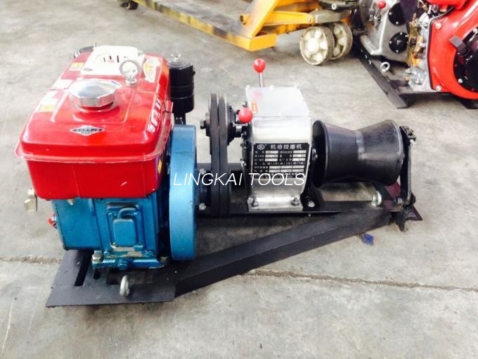 Forma cilíndrica del tirador portátil del torno del cable con el motor diesel refrigerado por agua