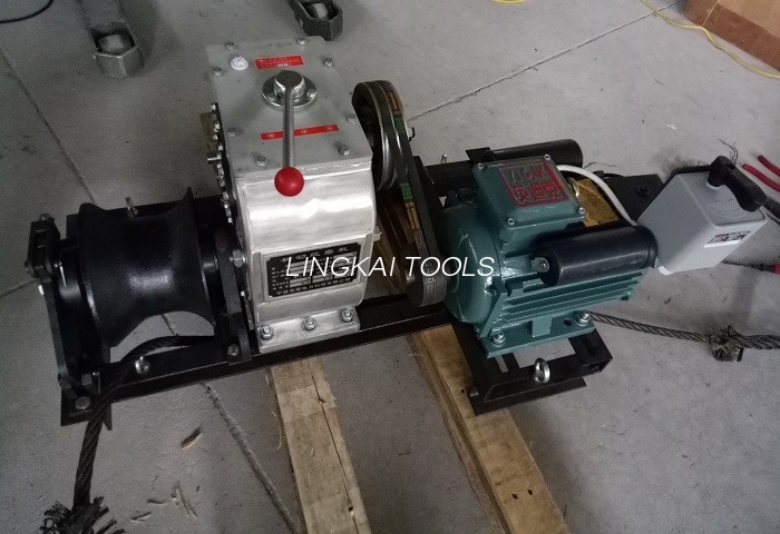 Portable 3 toneladas de tirador del torno del cable de transmisión con el motor eléctrico en la construcción de la línea eléctrica