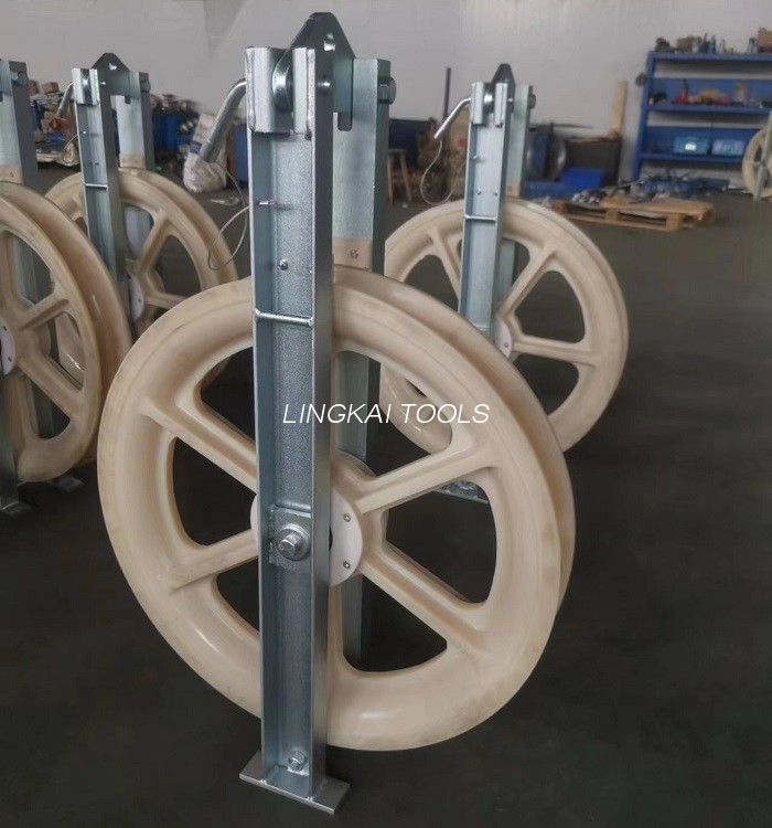 Línea de transmisión de tres gavillas de 508 x 75 mm Conductor de nailon MC que ata el bloque piloto